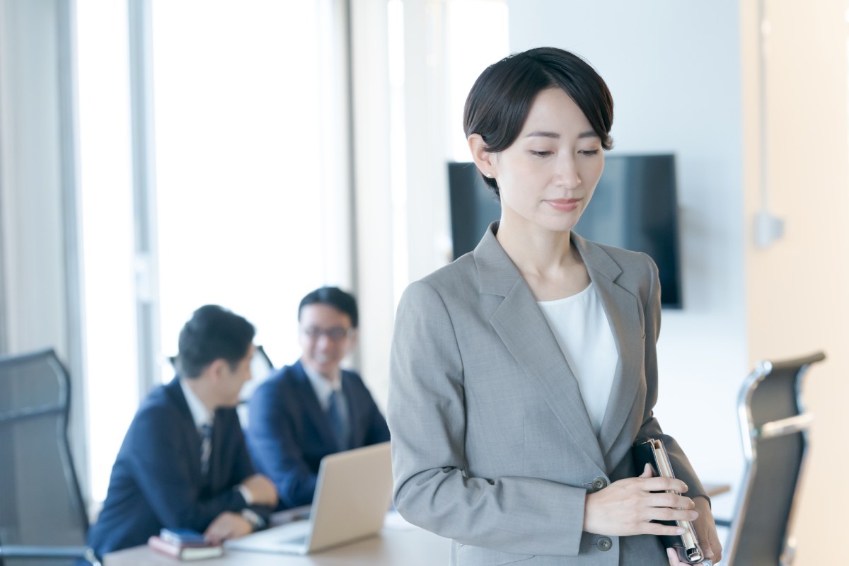 定着率を上げる方法とは?離職率が高い原因や社員の定着を良くする対策を解説